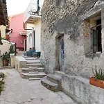 Ioulia\'S Home