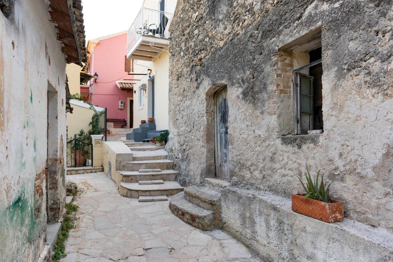 Ioulia's Agios Markos