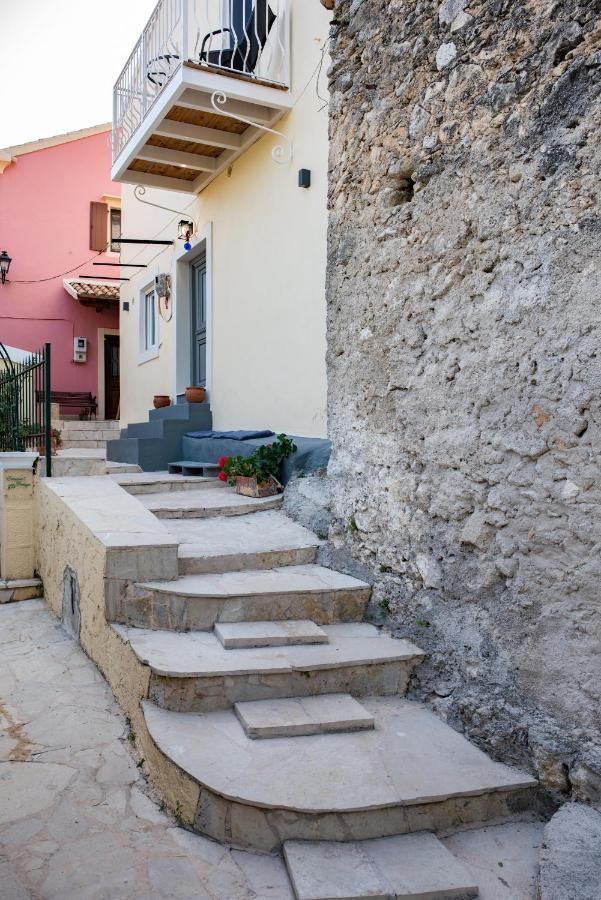 Ioulia's * Agios Markos
